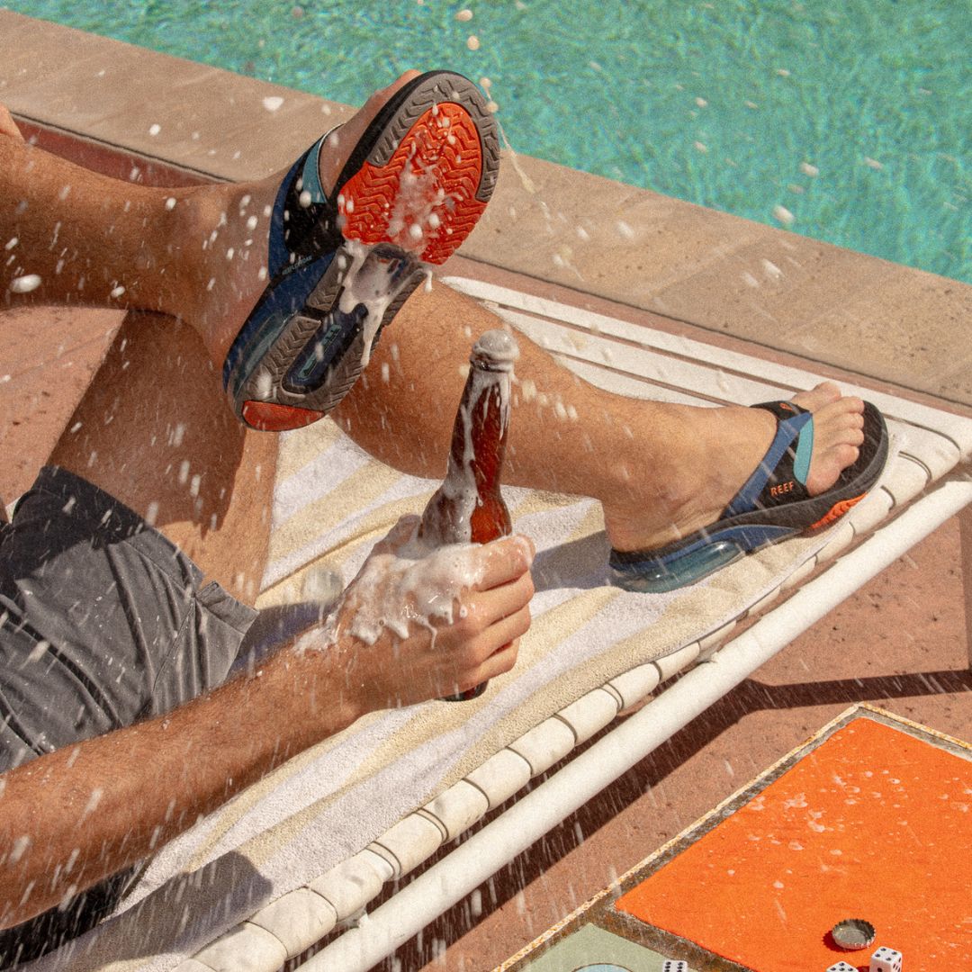 Reef flip-flops with bottle opener men