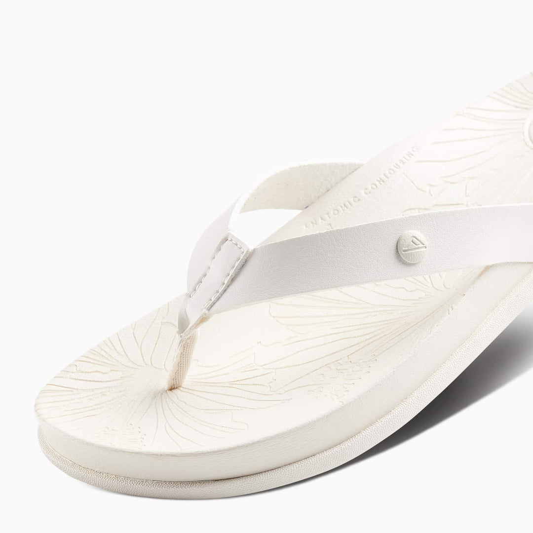 Reef Cushion Porto Cruz Whisper White 5