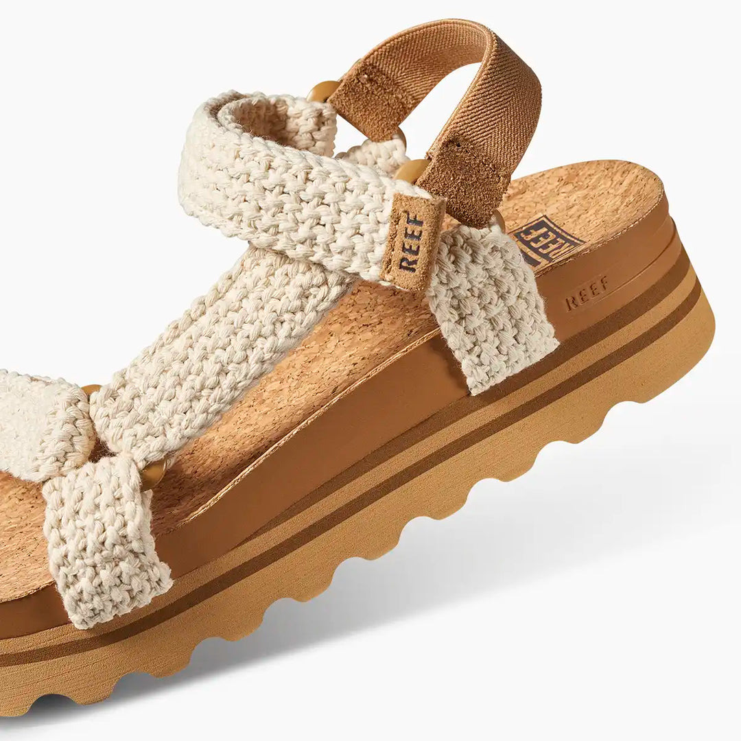 Reef Cushion Rem Hi Crochet 6