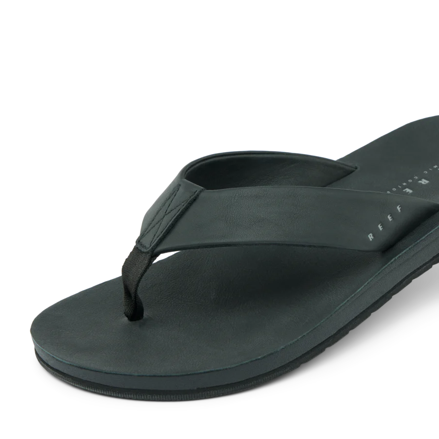 Reef Ojai Classic Black Suede 5