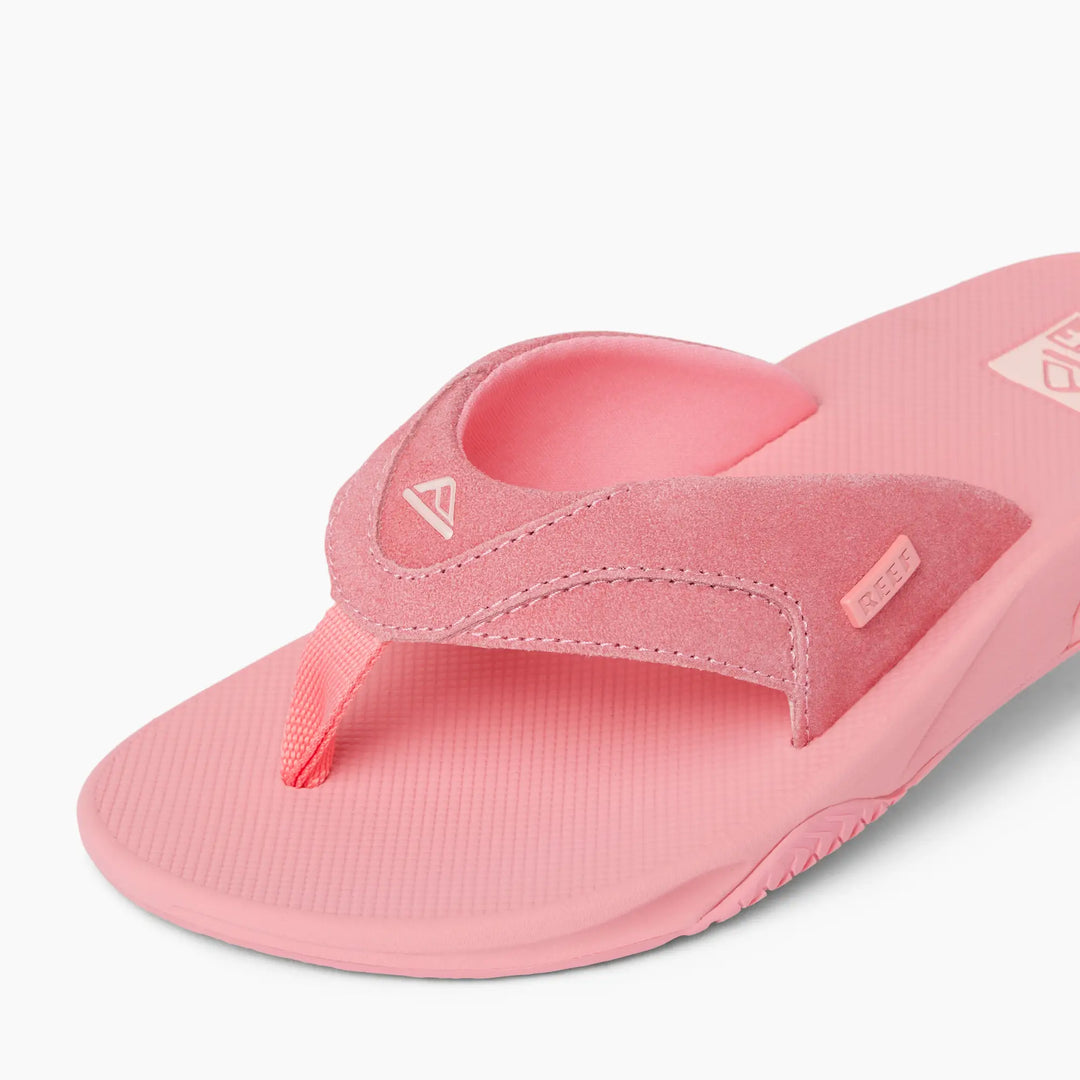 Reef Fanning Strawberry Suede 5